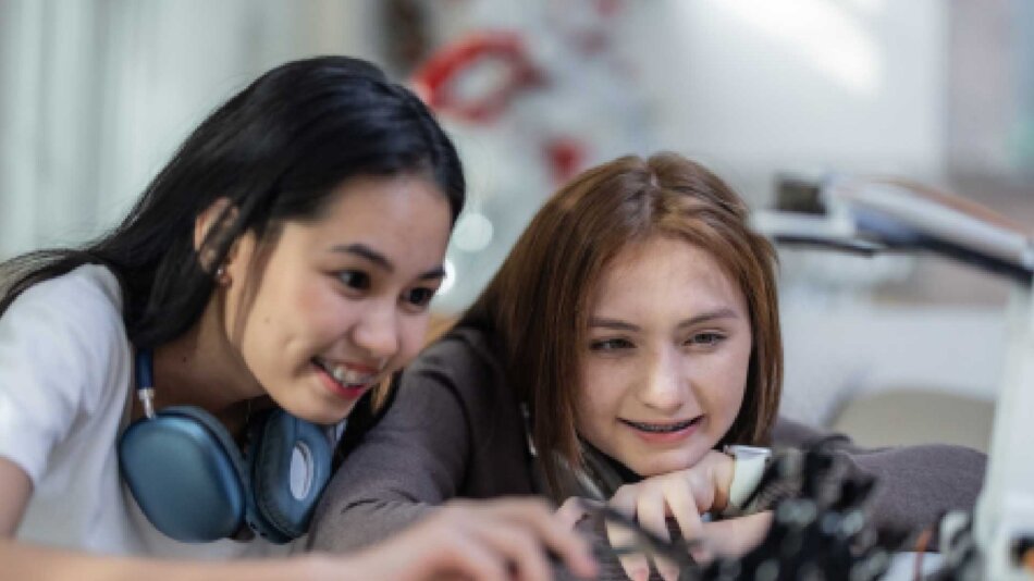 Affordable PHP and IOP Programs for Teens in California You Can Trust