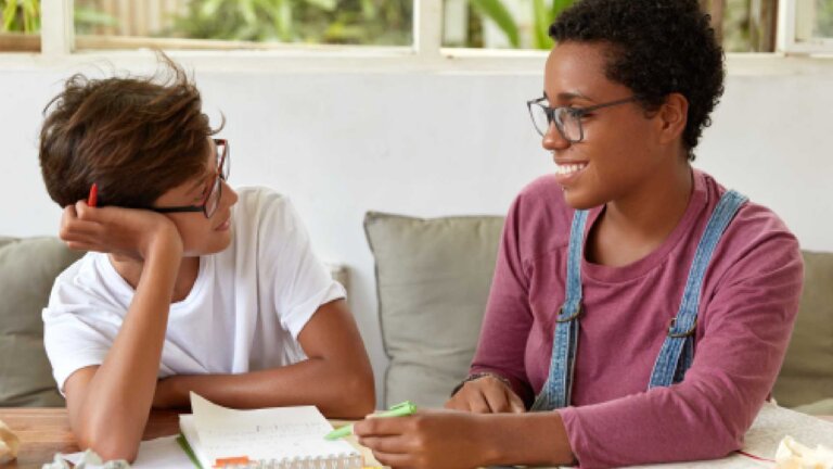 Discover Effective Therapy for Teens with Creative and Emotional Needs