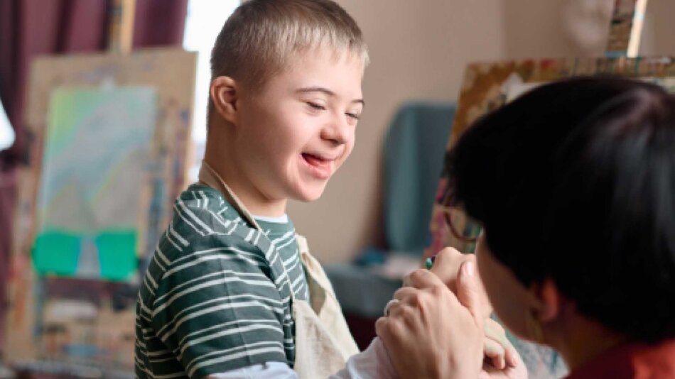 Finding the Best Expressive Therapy for Teens That Helps Healing