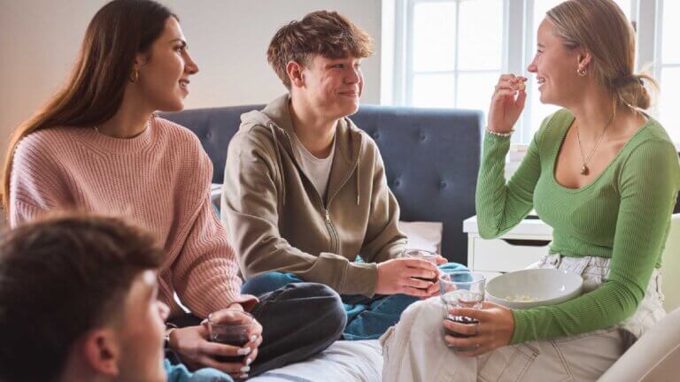 How Your Teen Gains from Therapy and Psychiatry Collaboration