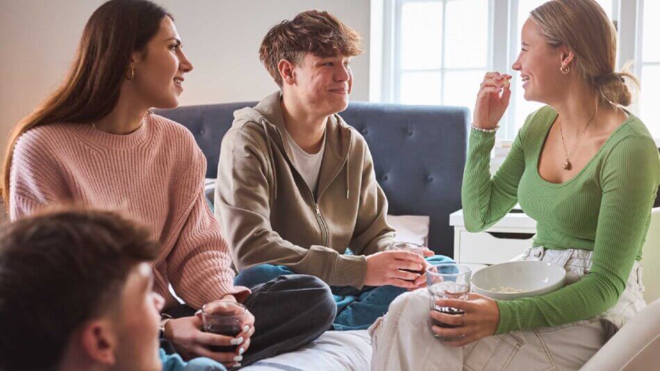 How Your Teen Gains from Therapy and Psychiatry Collaboration