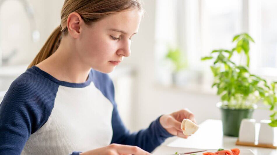 Trusted Holistic Therapy for Teens with Eating Concerns