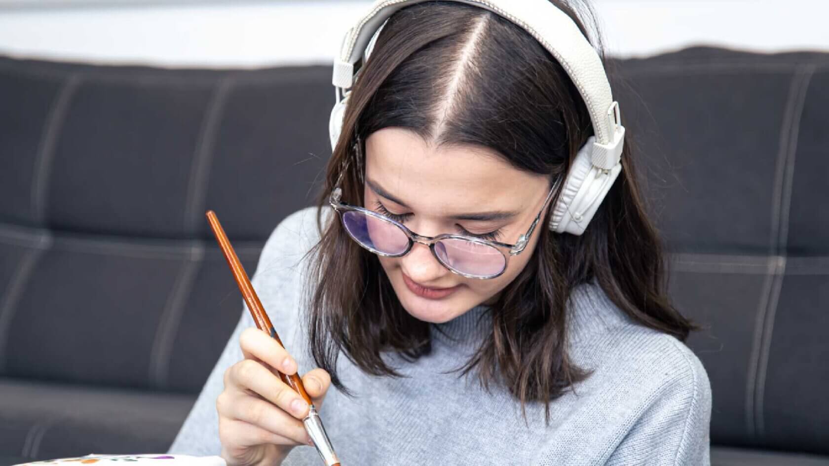 What You Should Know About Art and Music Therapy for Adults