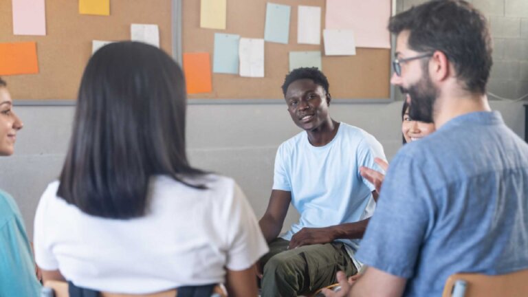 What to Expect from an Effective Alumni Mental Health Support Program